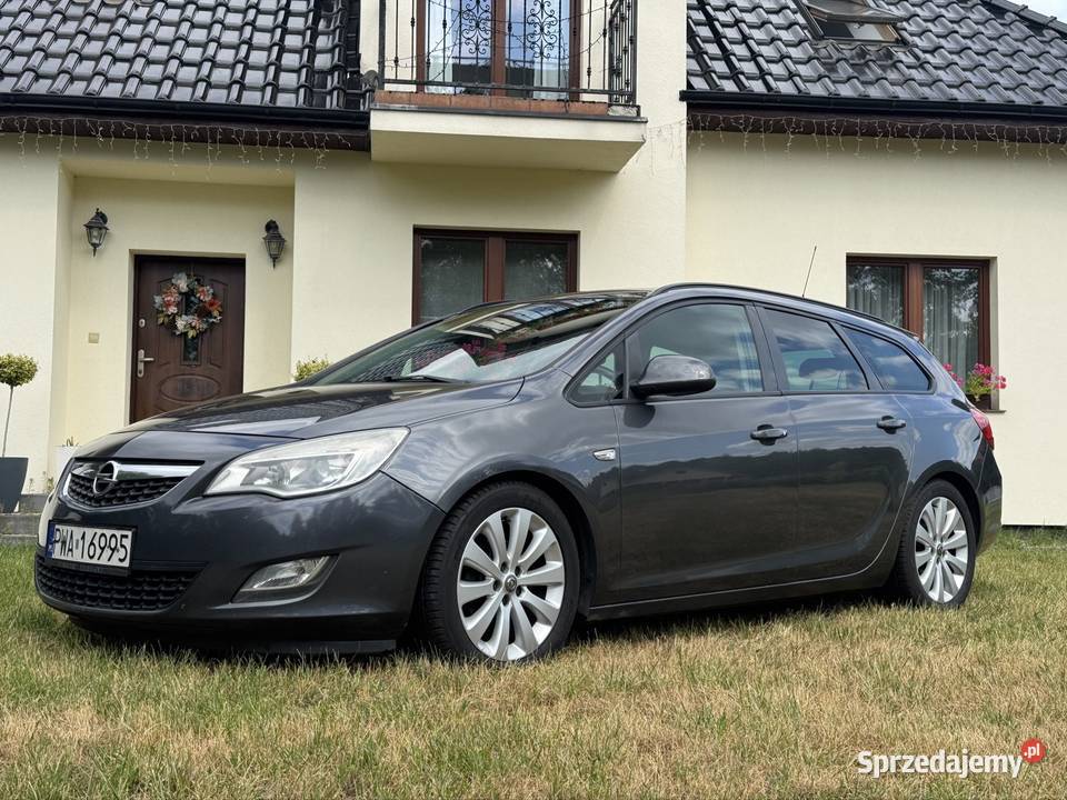 Opel astra J 14 turbo LPG szary Niedźwiedziny
