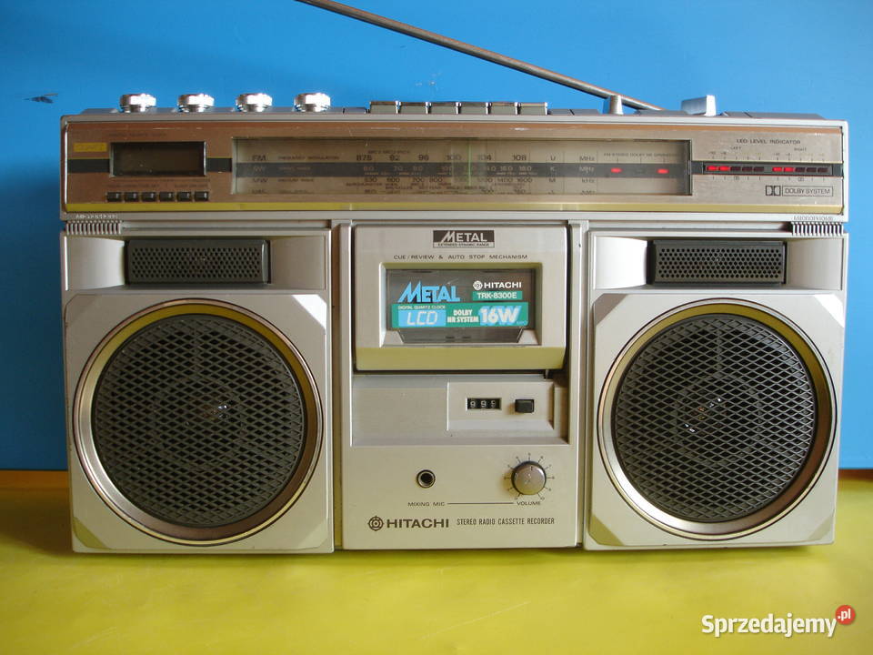 Radiomagnetofon HITACHI TRK-8300E