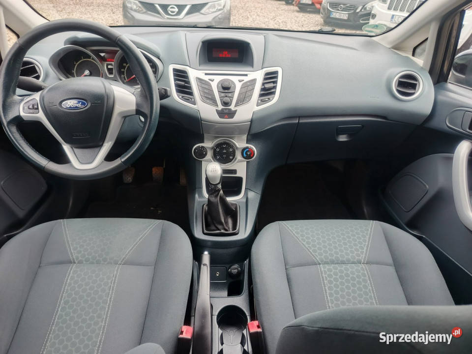 Ford Fiesta Ślicznotka Titanium mały przebieg immobilizer Chełm