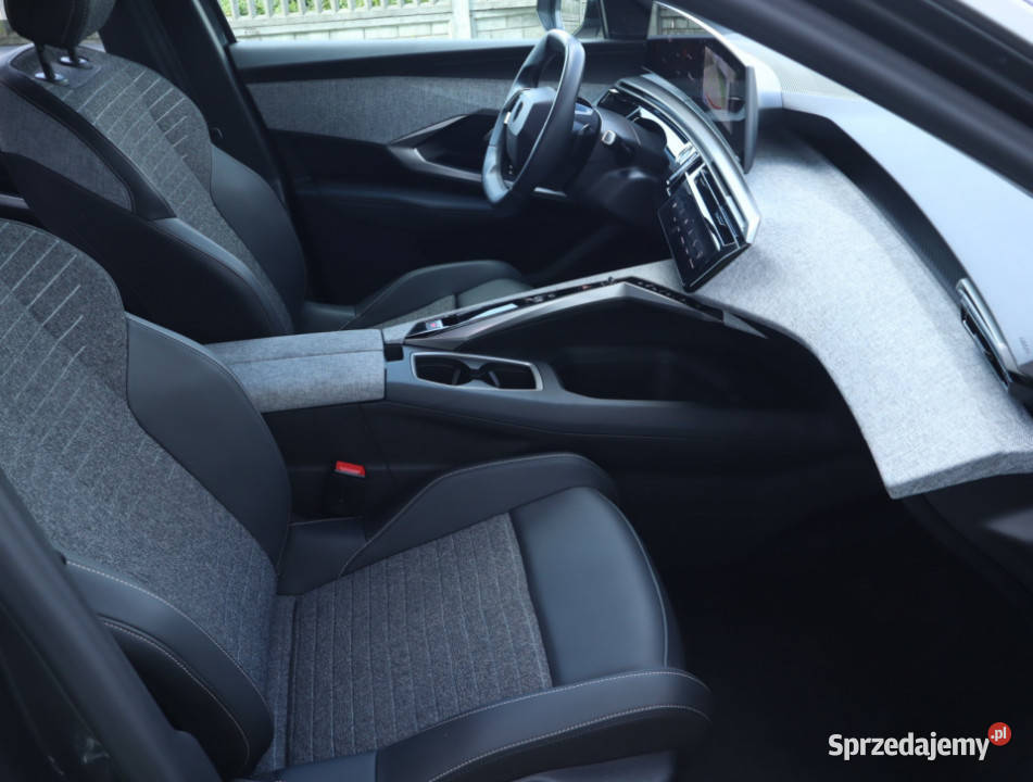 Peugeot 3008 12 MHEV pełny VAT łódzkie Łódź