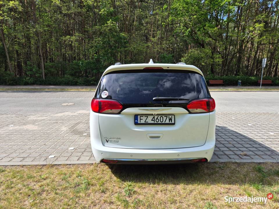 Chrysler Pacifica 2016 sprowadzony lubuskie Zielona Góra