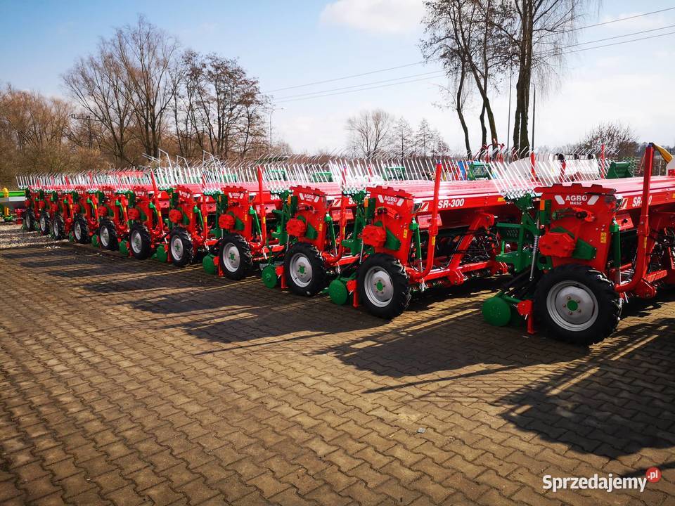 Siewnik zbożowy talerzowy z kołami kopiującymi Ciechanów