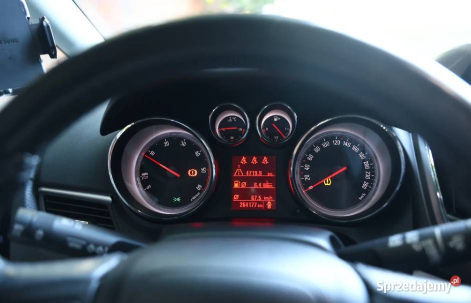 Opel Zafira 2016 16 CDTI 120 elektrycznie ustawiane fotele Sadowne