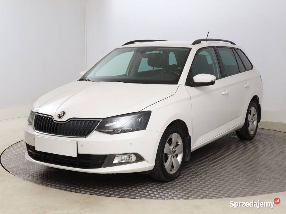 Skoda Fabia 12 TSI Rok produkcji 2015 Bielany Wrocławskie