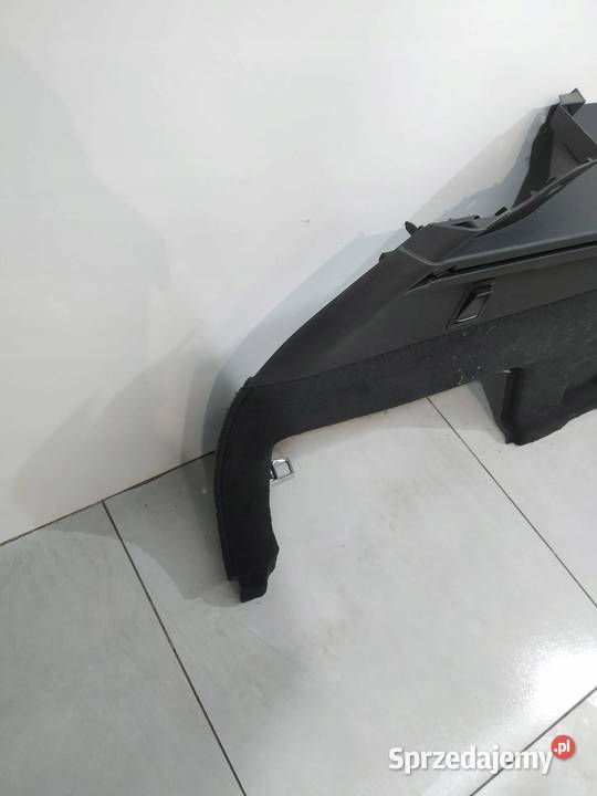 TAPICERKA BOCZEK BAGAŻNIKA LEWY TYŁ 39825155