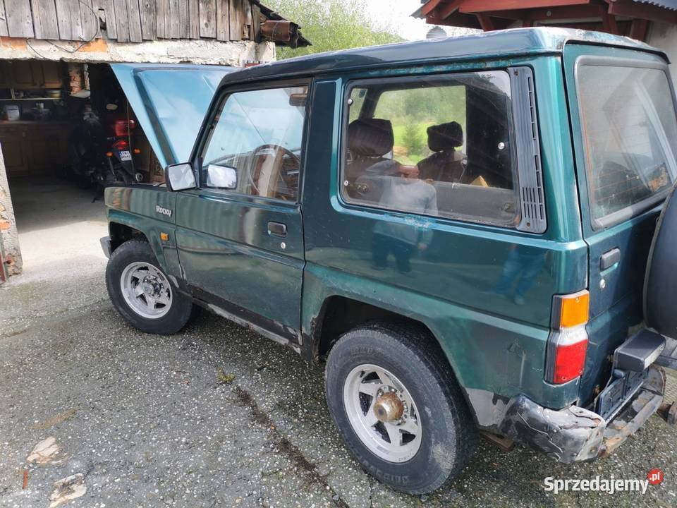 Daihatsu Rocky 28 td Rozebrany do renowacji Roztropice sprzedam