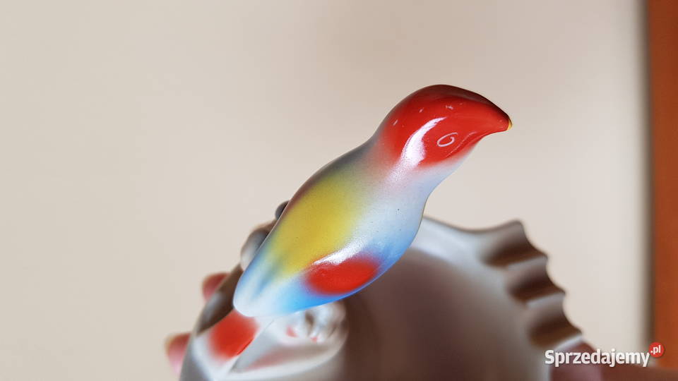 Popielniczka z ptaszkiem ptak Chodzież porcelit Dąbrowa Górnicza
