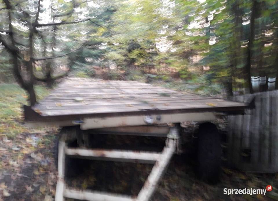 Przyczepa do słomy