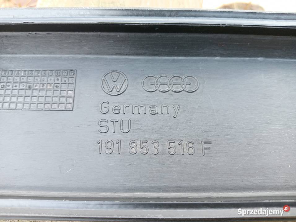 Listwa drzwi lewa prawa przód VW golf 2 Biadki