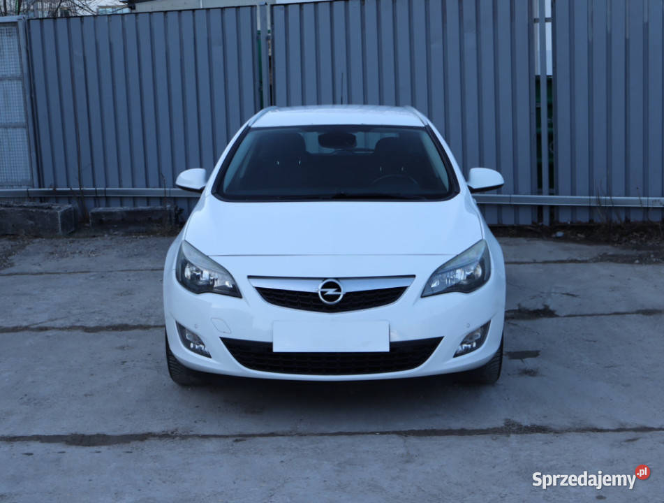 Opel Astra 14 T Piaseczno