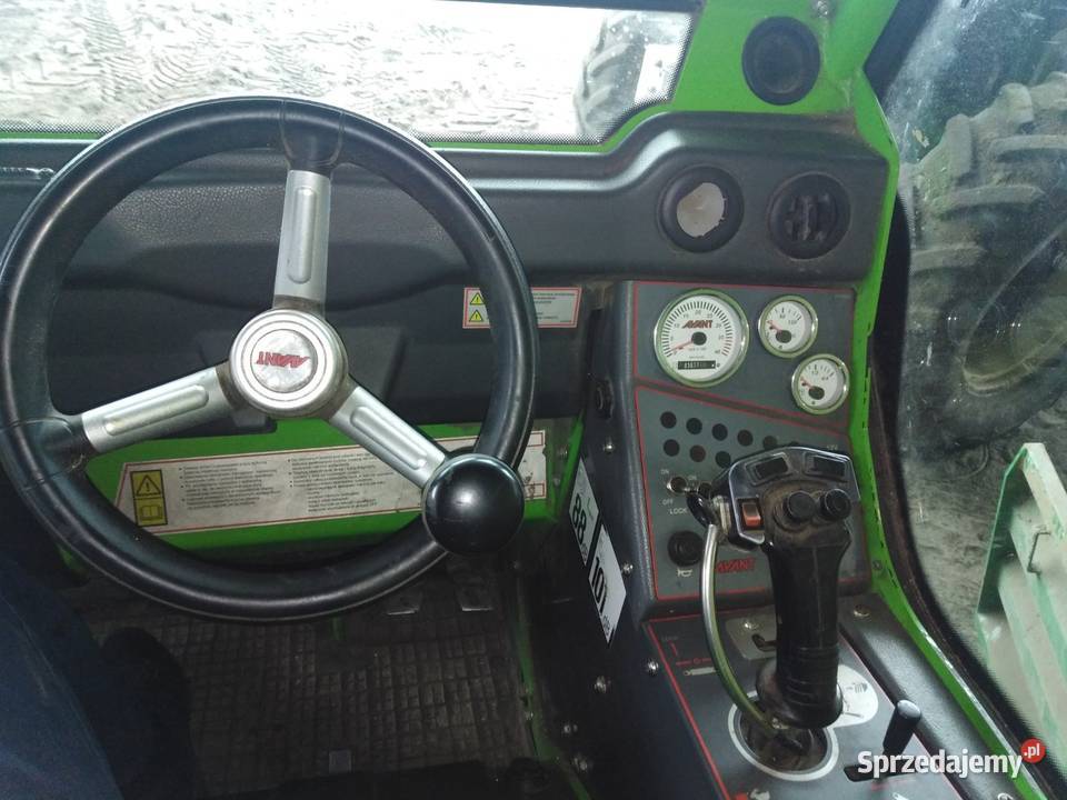 Sprzedam ładowarkę Avant Tecno OY 528 Optidrive Koparko ładowarki Włoszakowice