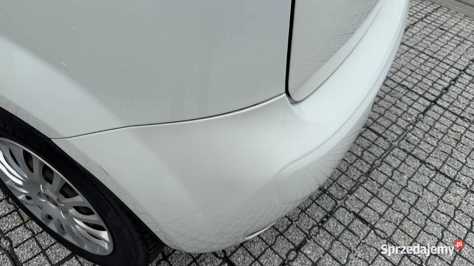 FIAT GRANDE PUNTO 2015 12 BENZYNALPG manualna Tarnowo Podgórne