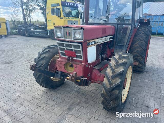 Ciagnik international 844 Sieradz