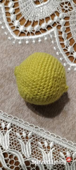 Maskotka cytryna na szydełku Maskotki