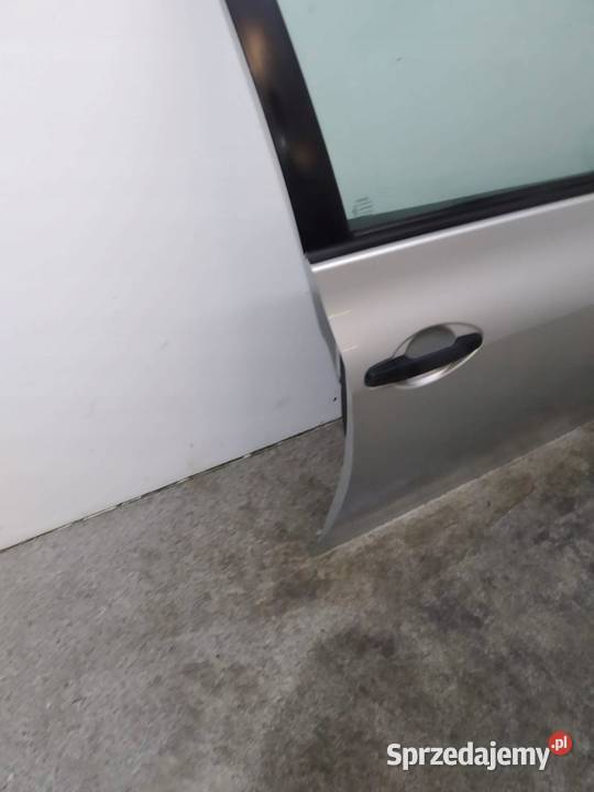 DRZWI PRAWY PRZÓD Toyota Auris I 20062012 Drzwi