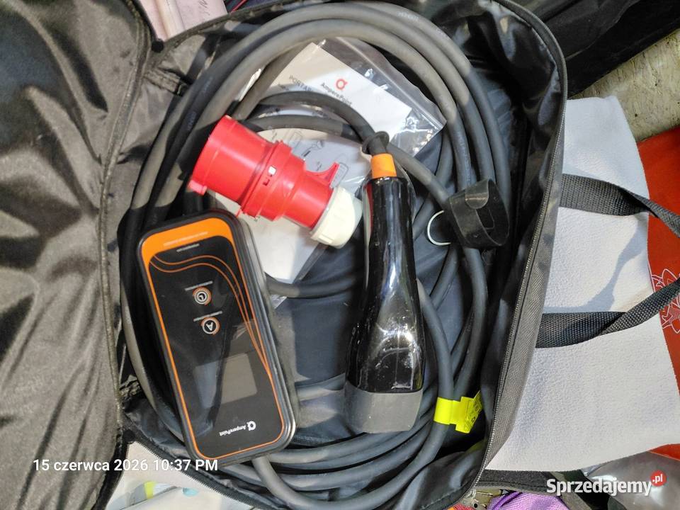 Ładowarka do samochodu EV Ampere Point P72 74 kW Koło