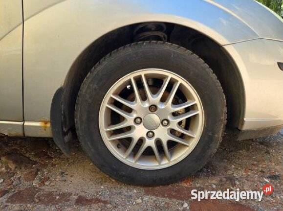 Ford focus sprzedaż syndyka benzyna Focus Szczecin