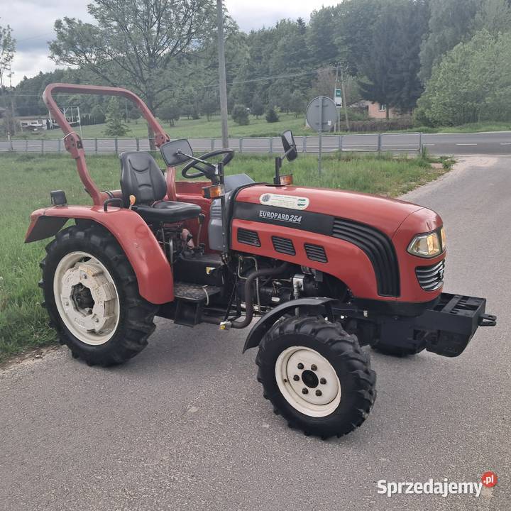 Ciągnik rolniczy sadowniczy foton 254 lovol Kielce