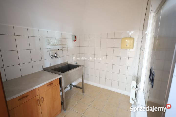 wynajmu lokalu Bochnia 200m2 parking sprzedam