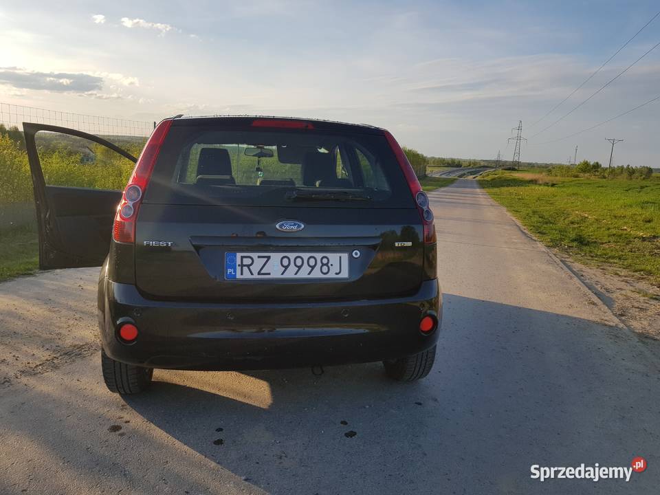 Ford Fiesta Ghia 1400cm3 sprzedam