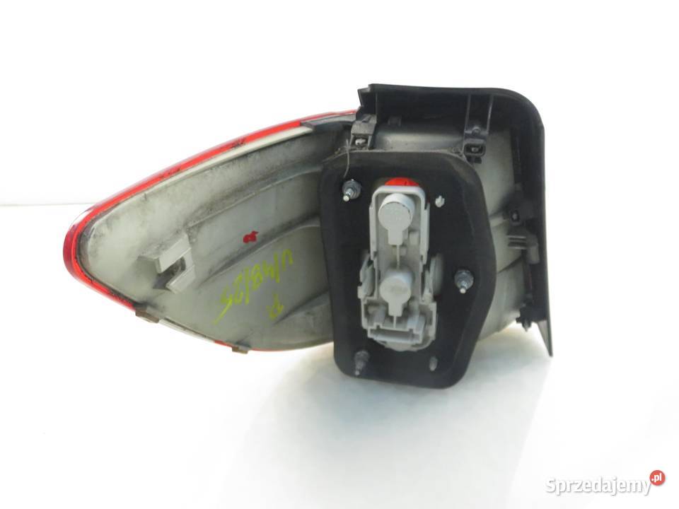 LAMPA PRAWA TYLNA MERCEDESBENZ BCLASS W245 osobowe