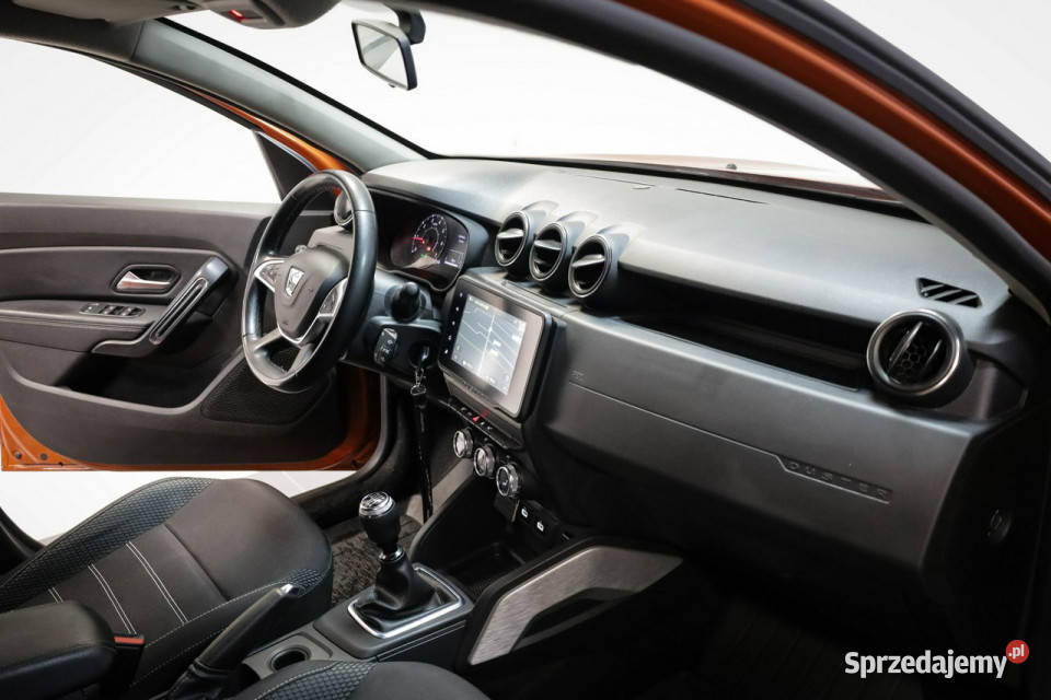 Dacia Duster Salon PolskaBezwypadkowyInstalacja czujnik zmierzchu