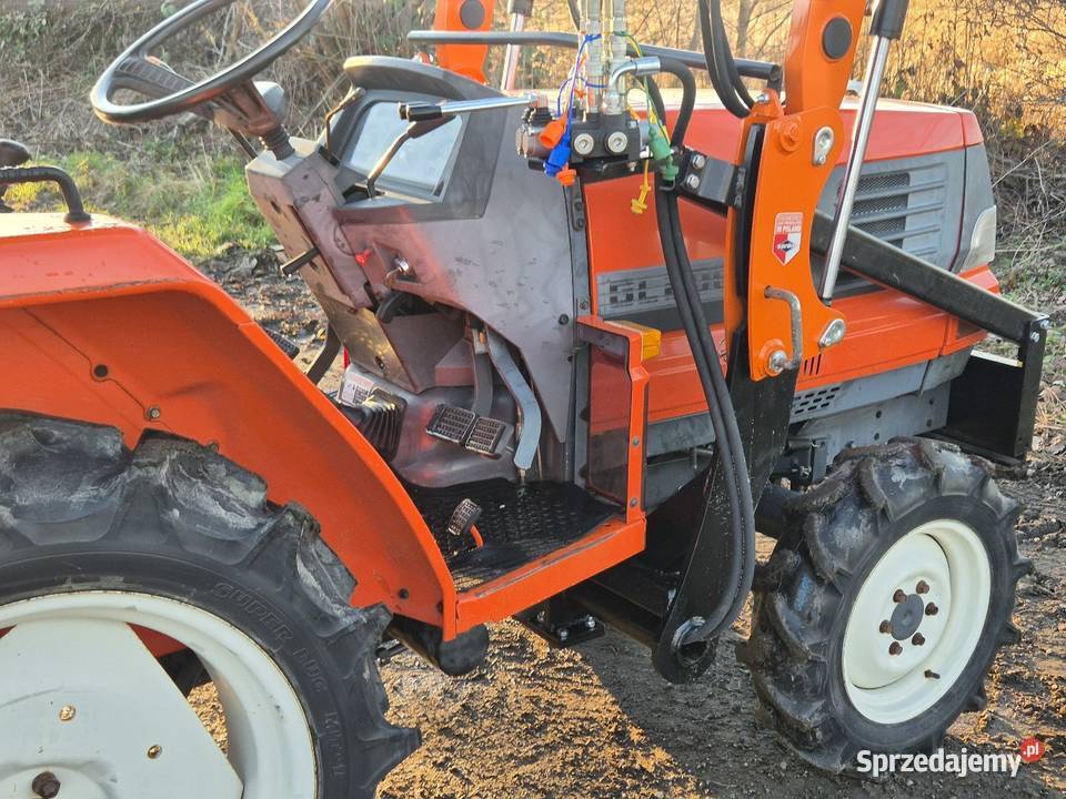 Traktorek KUBOTA GL200D 20 44 Wspomaganie Kubota Małuszyn