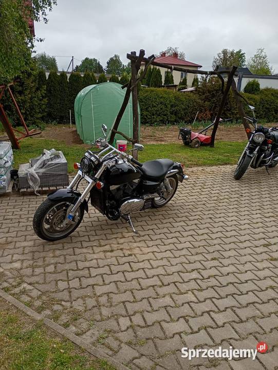 Honda cb750 i Kawasaki Vulcan podlega sporej Tomaszowice