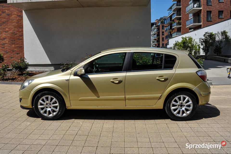Opel Astra 16 Salon Rok produkcji 2004 dolnośląskie Wrocław