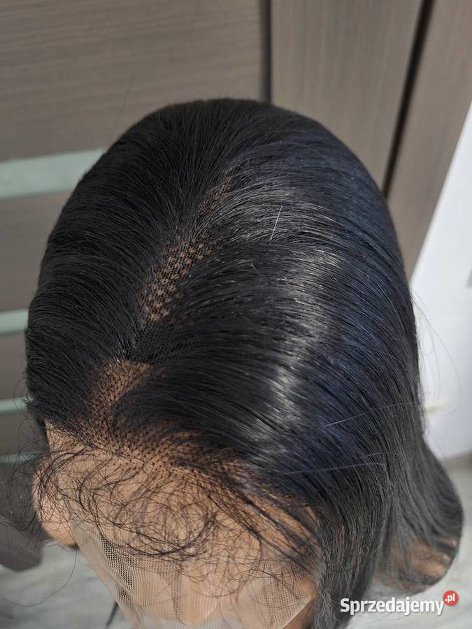 Czarny długi koronkowy peruk Malbork