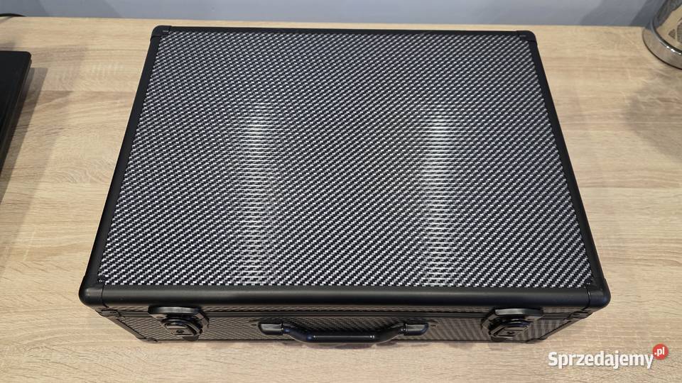 Walizka czarna aluminiowa narzędziowa na kluczyk łódzkie Łódź