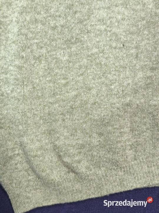 Jasnozielony sweter polo