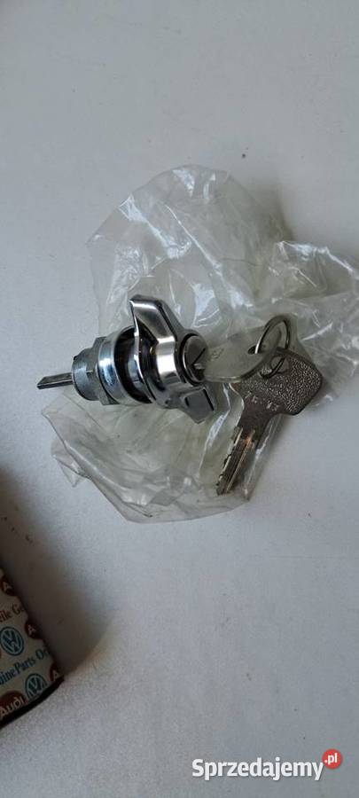 Nowy Oryginalny Zamek Klapy Tył Chrom Audi 80 B1 Luzino