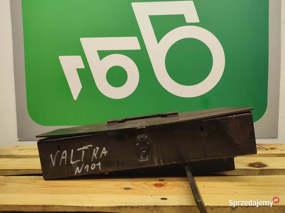 Skrzynka narzędziowa Valtra N 101 wielkopolskie Wilkowo