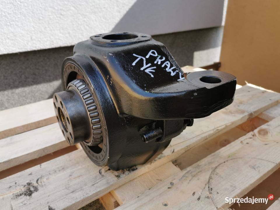 Zwrotnica prawy tył Massey Ferguson 8925 Spicer Wilkowo