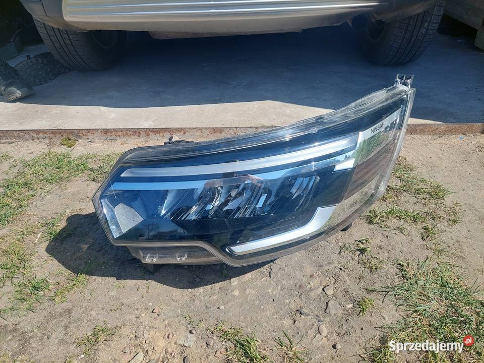 Nissan Nv300 lampa lewa przód led 260605887r Koszalin