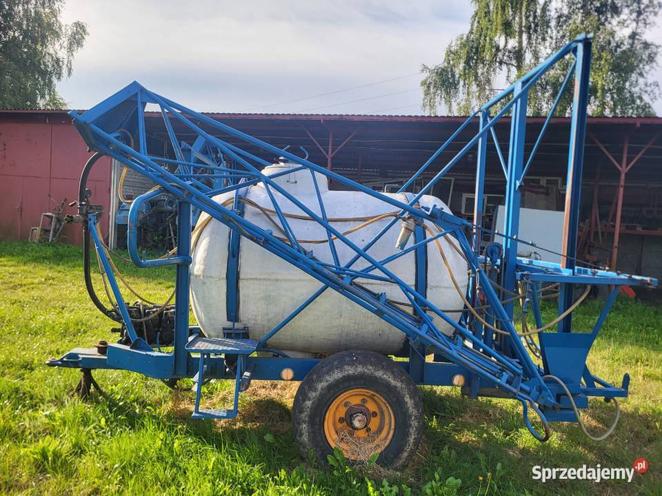8 Opryskiwacz PILMET 2000L Nieznanice