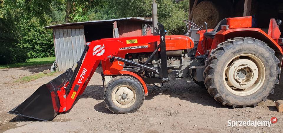Ładowacz czołowy TUR firmy Agrosped model V700 Murzasichle