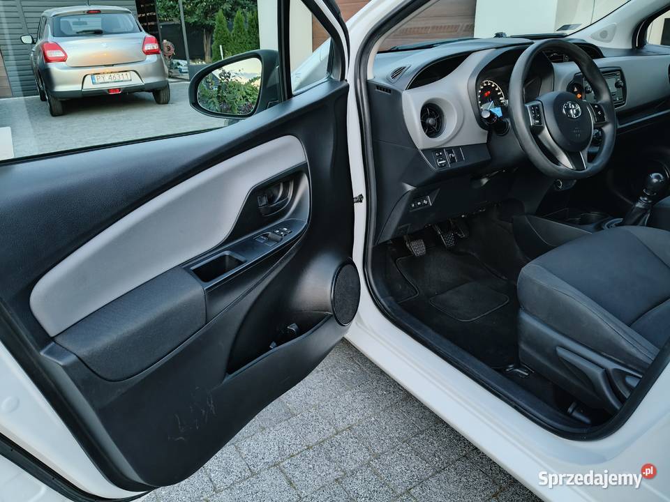 Toyota Yaris 15111 Salon Polskaserwis