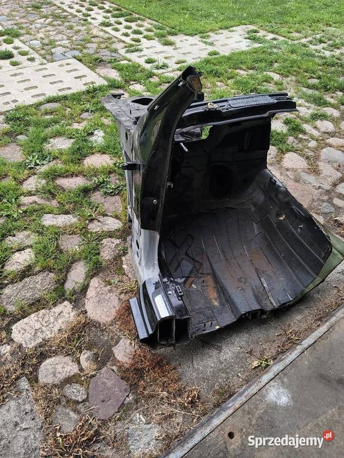 A4 B8 ĆWIARTKA LEWA PODŁUŻNICA PRZÓD osobowe