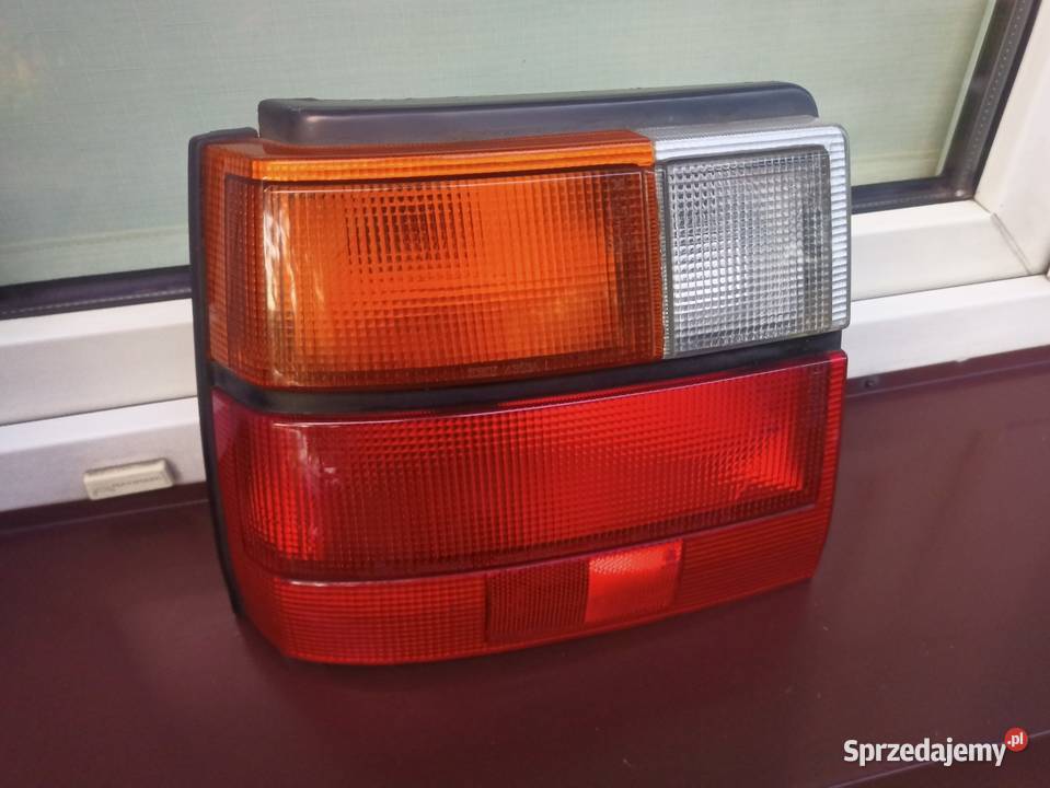 Nissan Micra K10 lampa tył tylna lewa oprawki łódzkie sprzedam