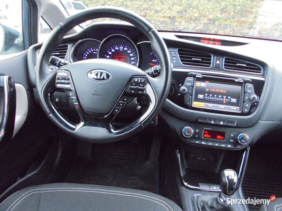 Kia Ceed 16 GDI SW Platinum Edition kujawsko-pomorskie Żnin