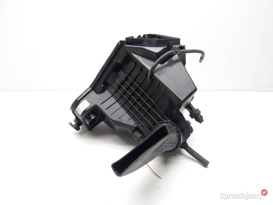 OBUDOWA FILTRA POWIETRZA 8K0133835B AUDI A4 B8