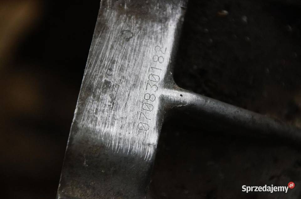 SKRZYNIA BIEGÓW TOYOTA AURIS 70825027 Lipno sprzedam