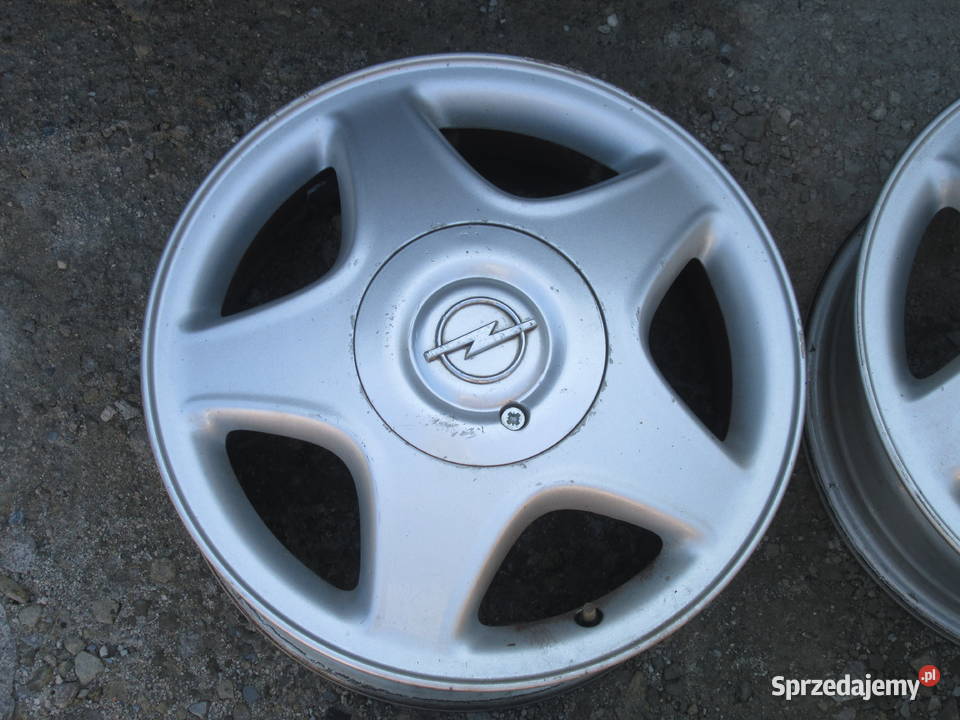 Felgi aluminiowe 4x100x15 Opel Tomaszów Lubelski sprzedam