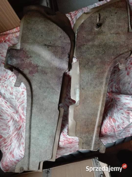 Mercedes 190 W201 tapicerka bordowa czerwona Skarżysko-Kamienna