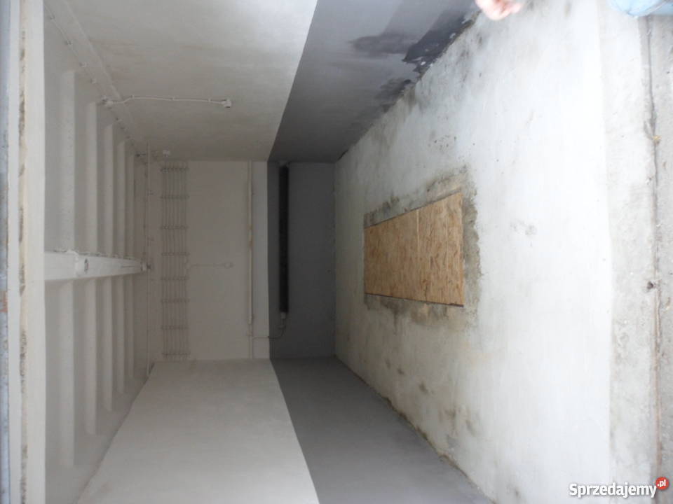 SPRZEDAM GARAZ kanał Garaże i miejsca postojowe podkarpackie Tarnobrzeg