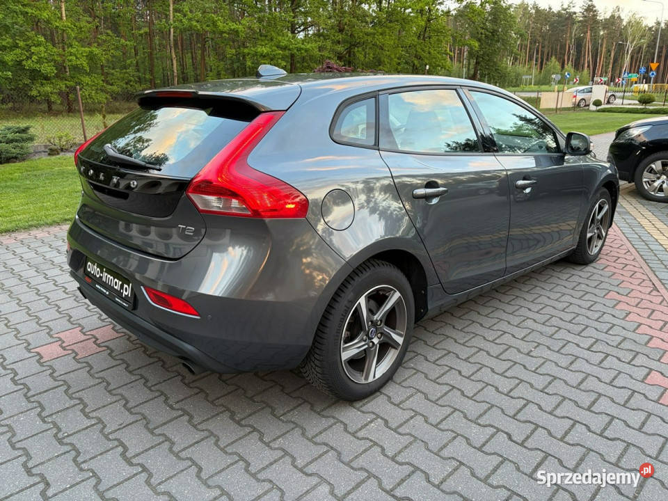 Volvo V40 16 T2 Xenony LEDy Licznik cyfrowy tempomat