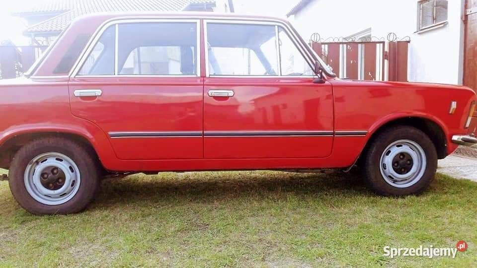 Listwy boczne Polski Fiat 125p komplet Opole