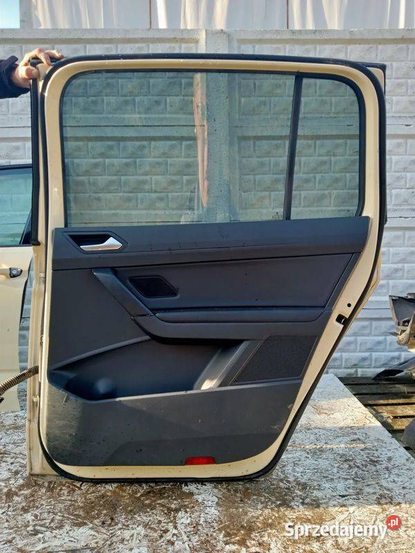 DRZWI PRAWE TYŁ TYLNE VW TOURAN 5TA 1522 Rakoniewice